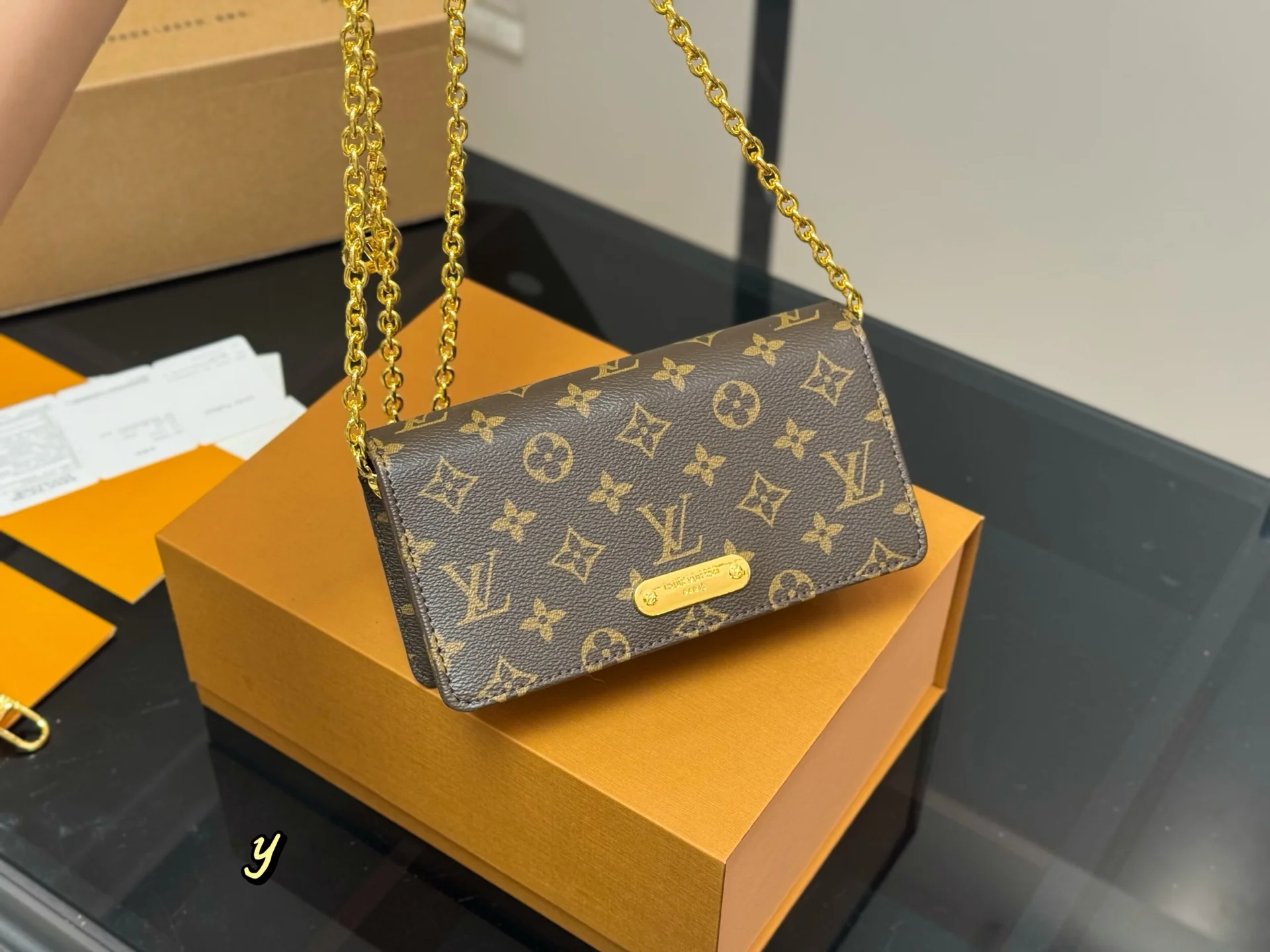 Louis Vuitton Satchel Wallet