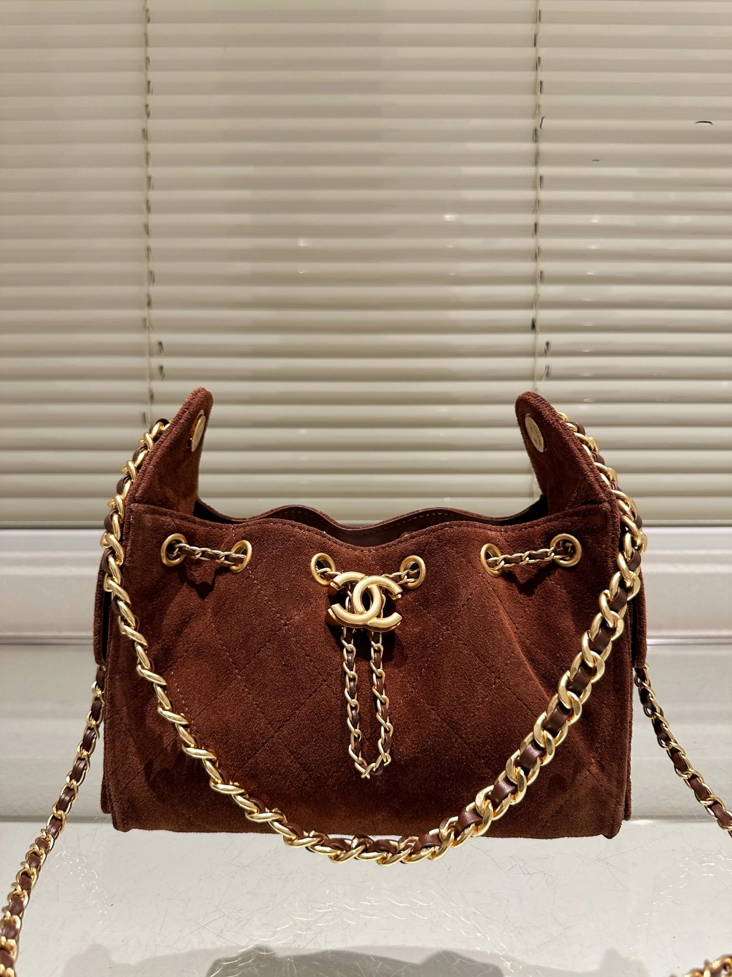 Chanel Crossbody Purse - Classic Leather Shoulder Bag