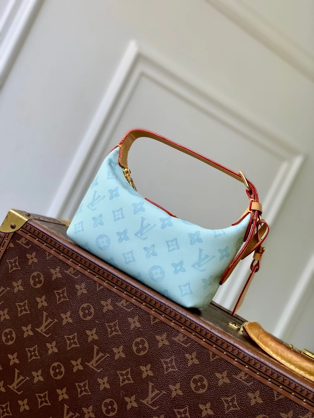 Hills Pochette – Genuine Leather & Denim Crossbody Bag
