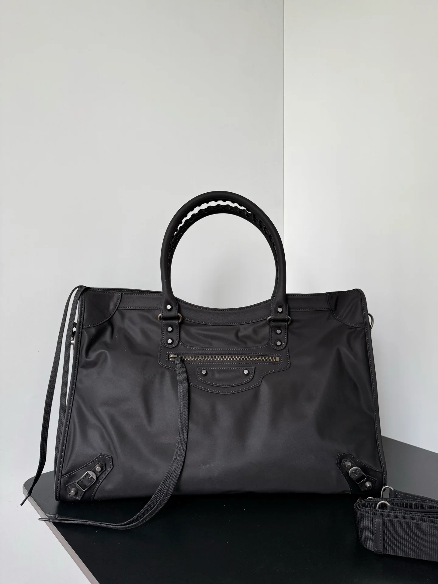 Moto Large City Bag – Real Lambskin Leather, 46cm x 29cm x 16cm