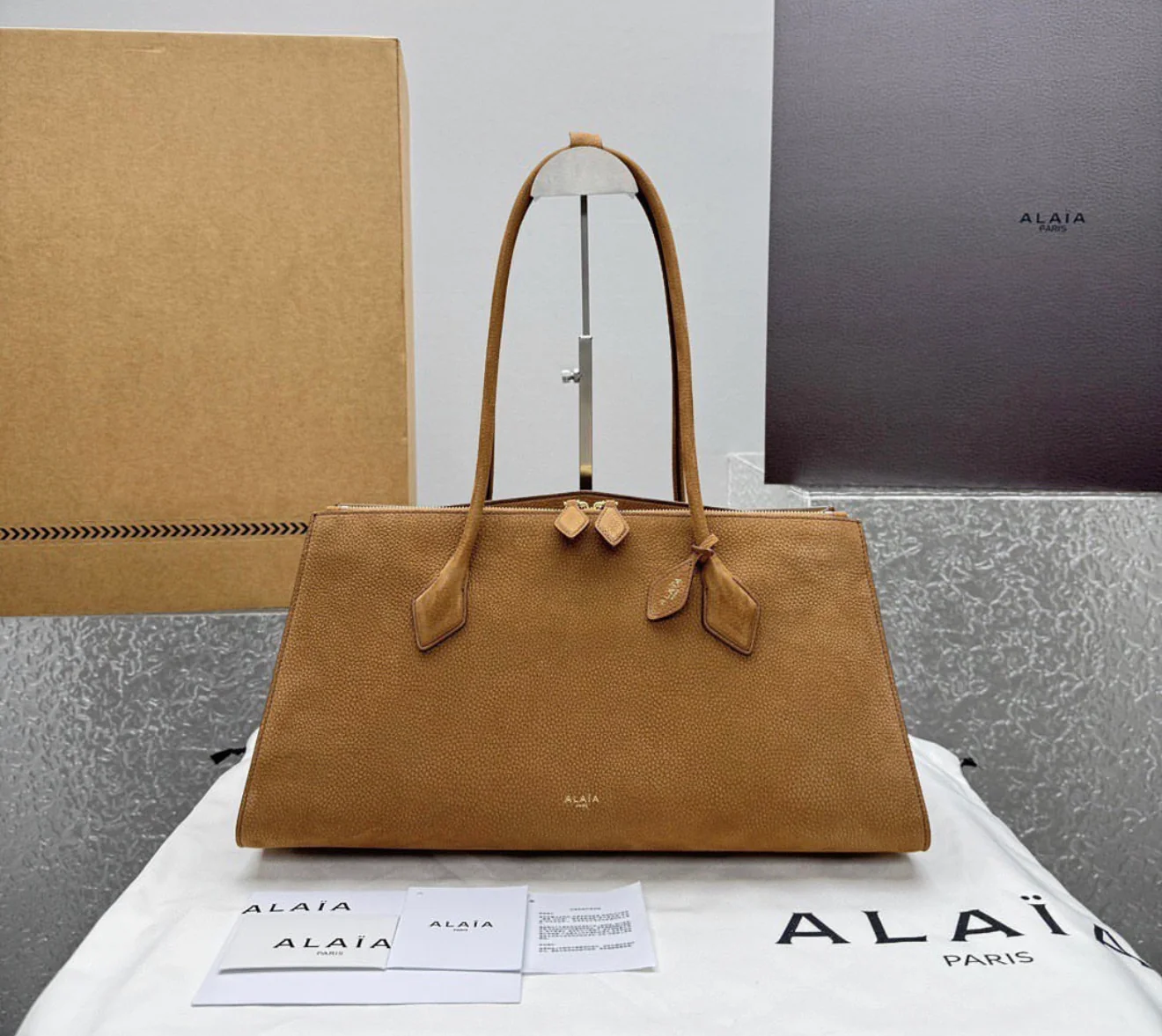 Genuine Leather Tackle Tote – 42cm x 22cm x 18cm Everyday Carry
