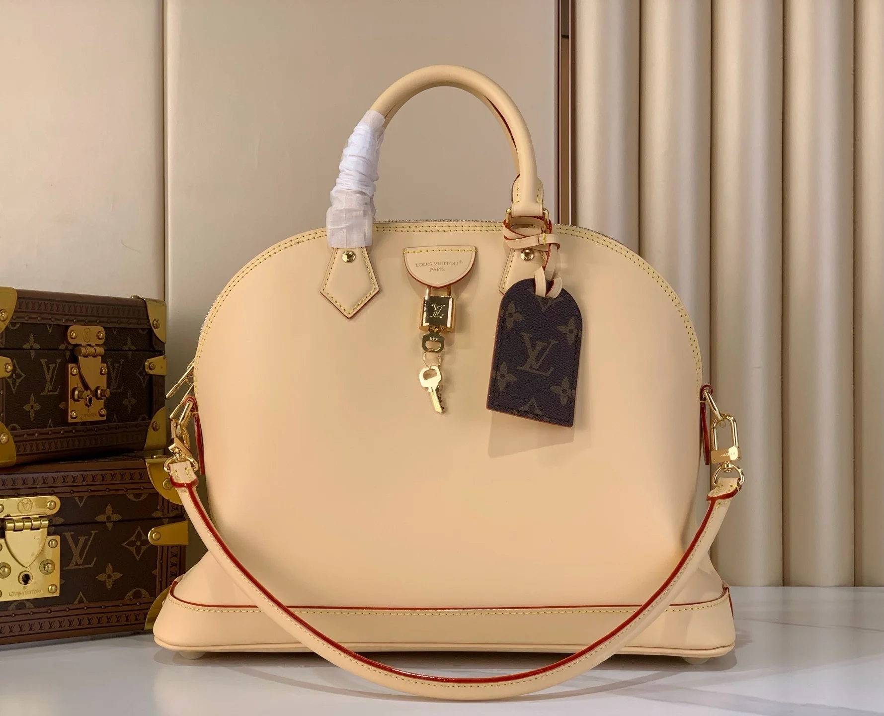 Alma Soft Leather Handbag - 31cm x 25cm x 16cm Tote with Full Packaging