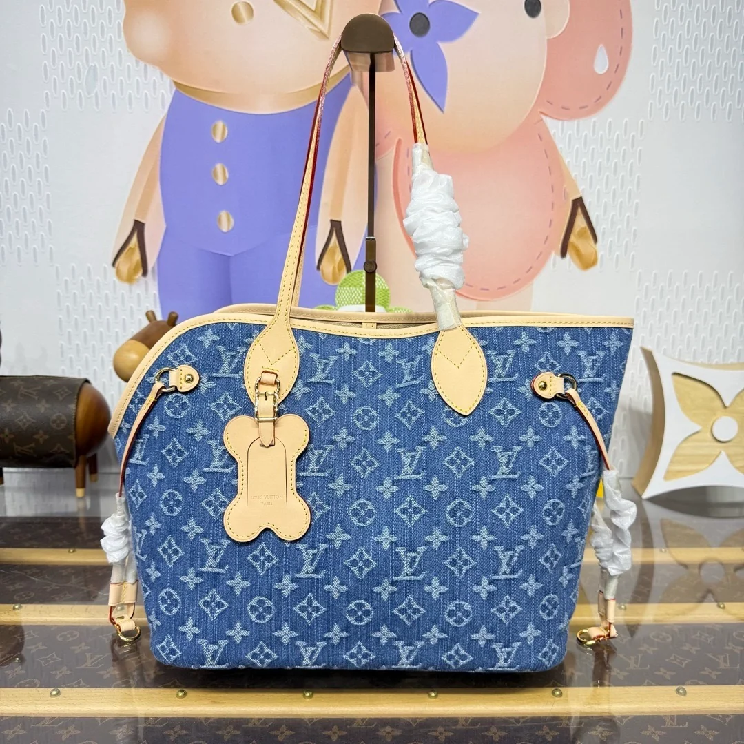 Neverwoof – Real Leather & Coated Canvas Bag