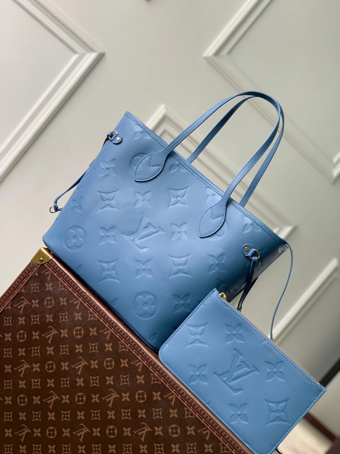 Neverfull MM Leather Tote Bag 32cm