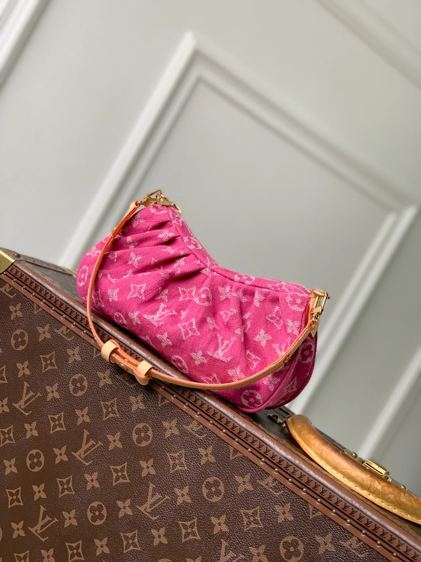 Valley Pochette – Real Leather & Denim Mini Crossbody Bag
