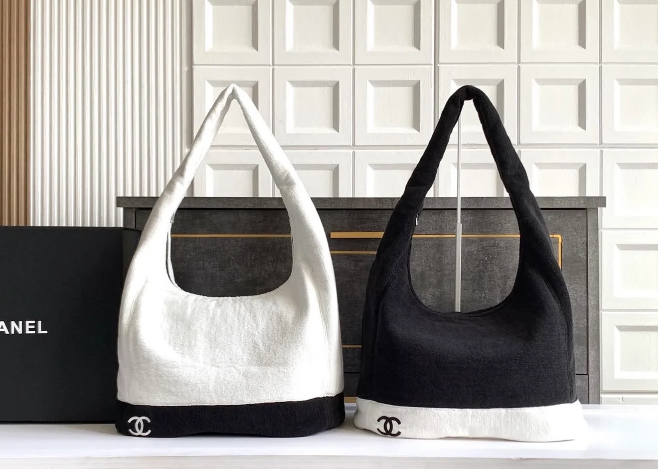 Genuine Leather CC Beach Bag - Spacious Tote for Travel & Summer Outings