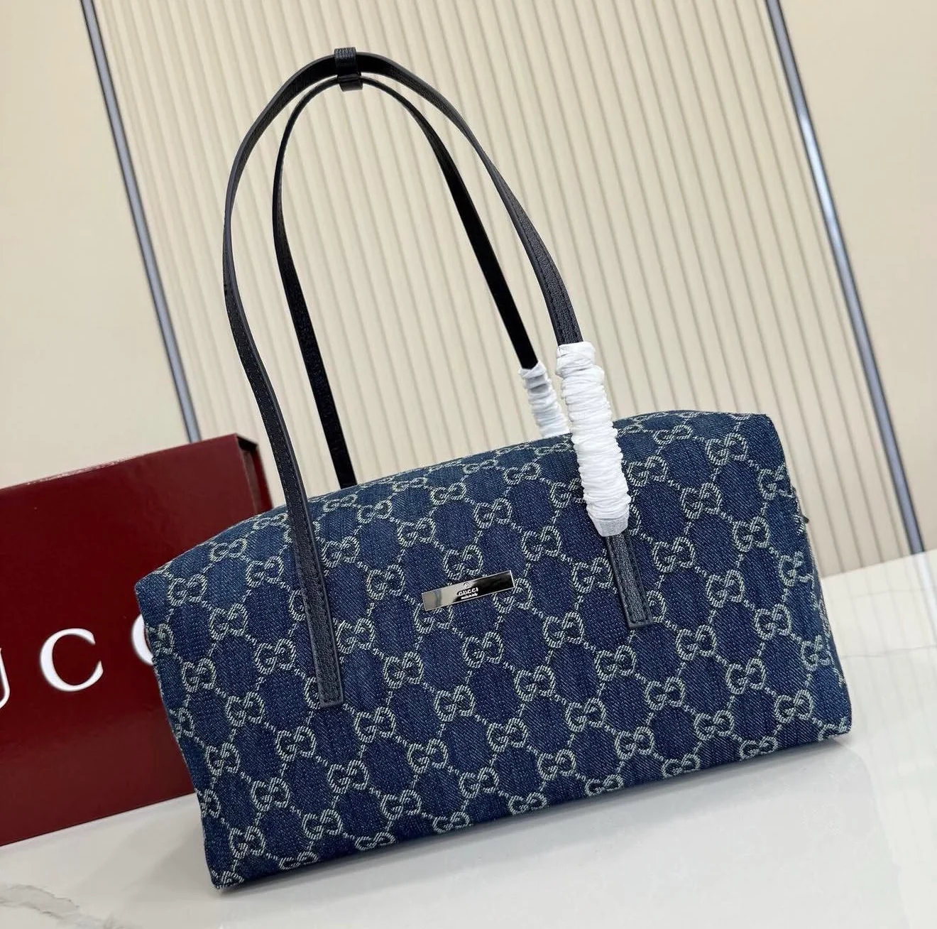 Medium Boston Bag