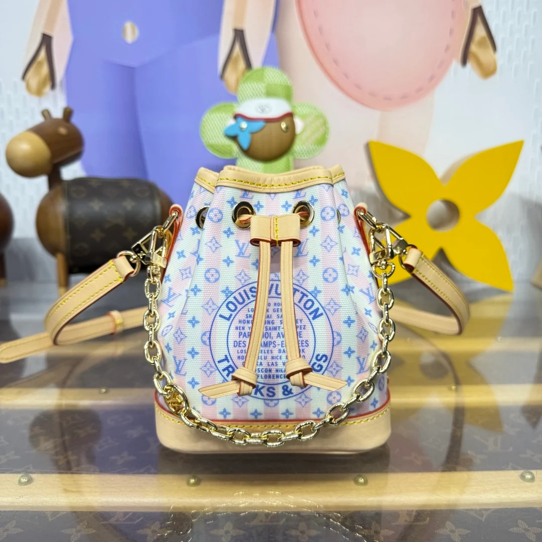 Nano Noe Bucket Bag