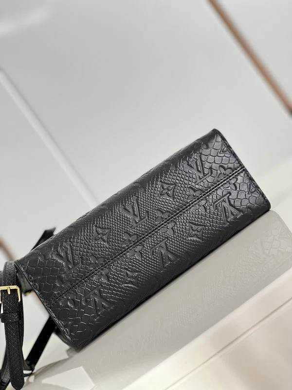 Louis Vuitton Crossbody Bag – Lightweight Canvas & Leather Shoulder Bag for Everyday
